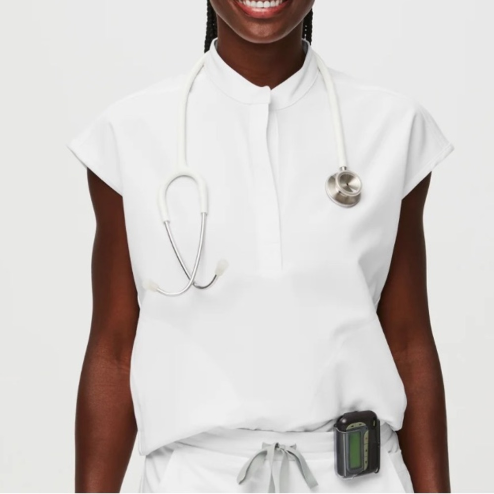 FIGS Rafaela top